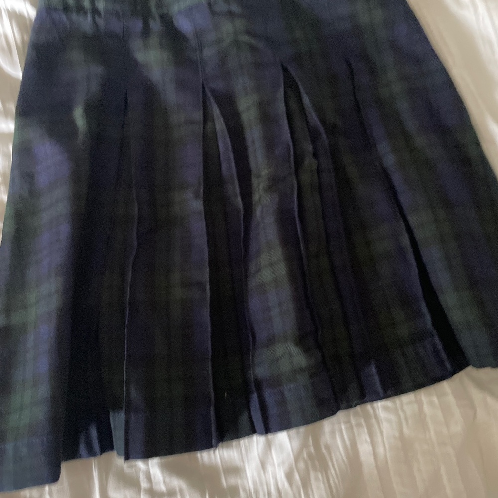 girls uniform skirt